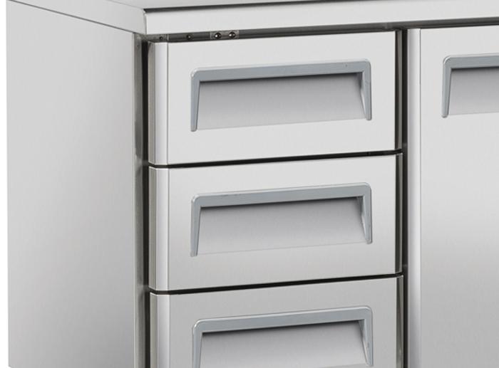 Среднотемпературна хладилна маса с 3 врати и борд, 325х410 мм съвместима, SR3100 - kuhnensko.com Среднотемпературна хладилна маса с 3 врати и борд, 325х410 мм съвместима, SR3100