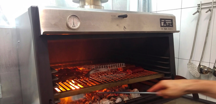 Фурна-барбекю на дървени въглища PIRA-80 LUX SD, настолна - kuhnensko.com Фурна-барбекю на дървени въглища PIRA-80 LUX SD, настолна